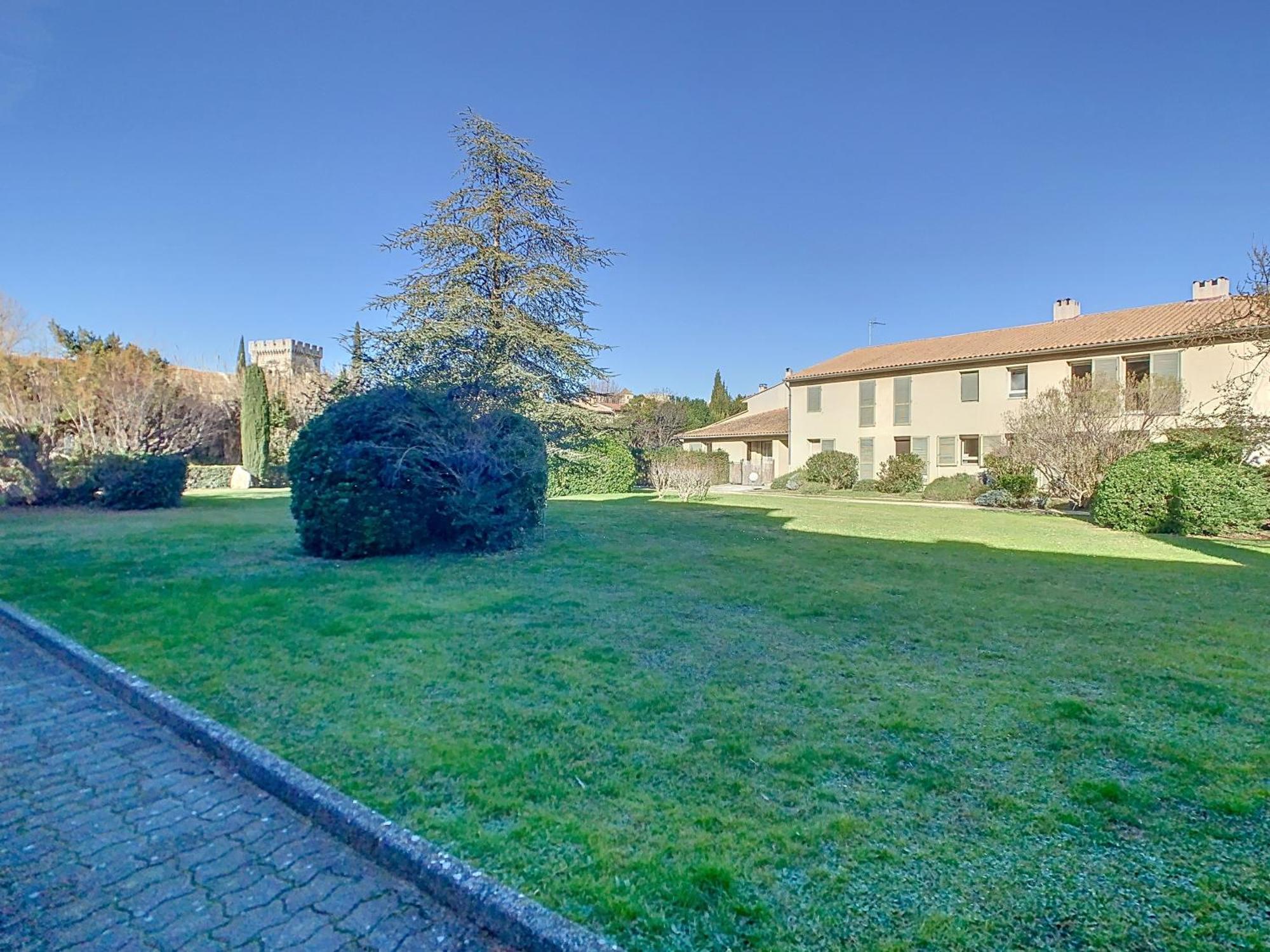 Chez Laurien * Villeneuve-les-Avignon