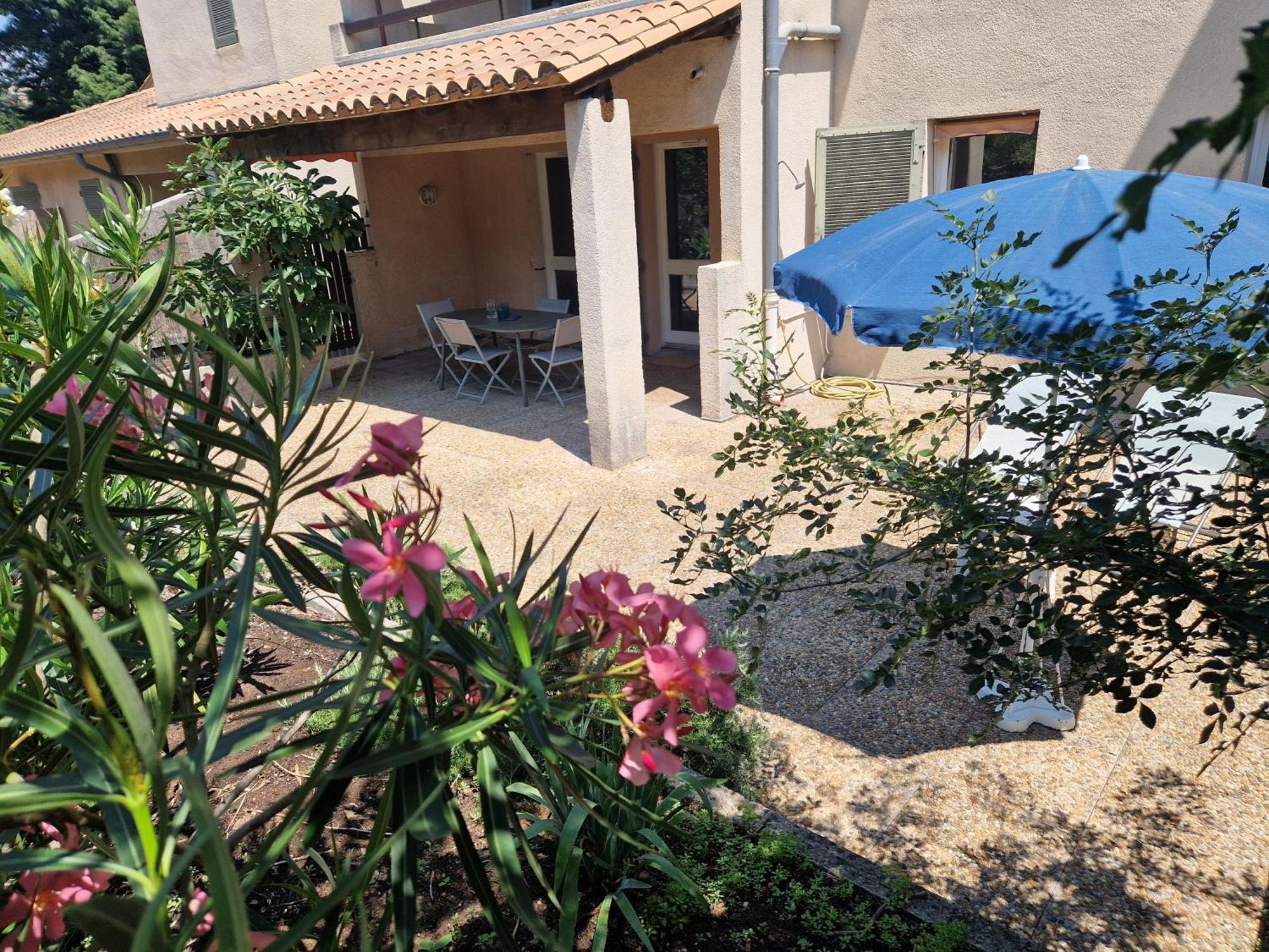 Chez Laurien Apartamento *